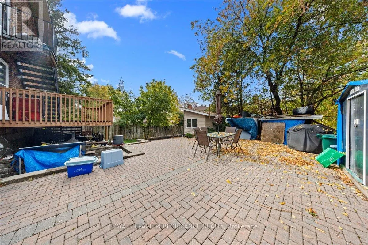 1702 RUSSELL ROAD