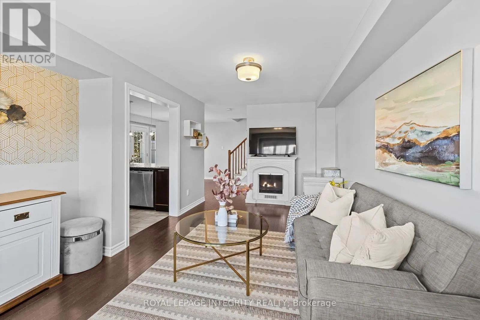 211 BENSINGER WAY