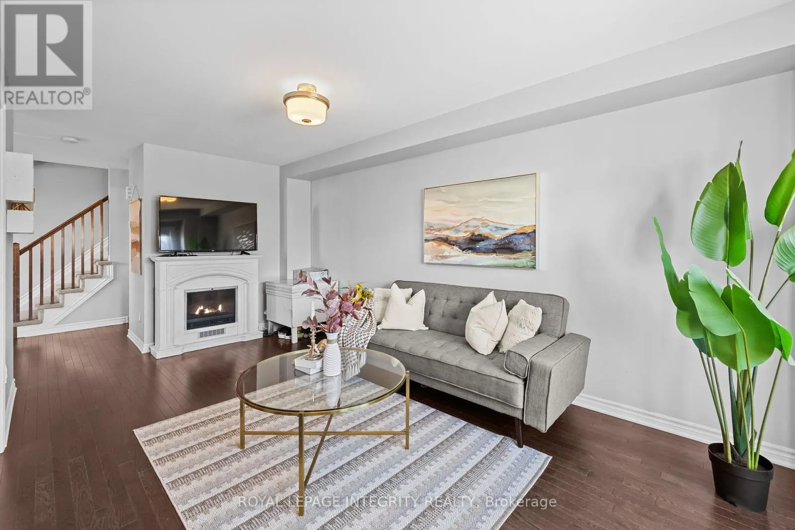 211 BENSINGER WAY