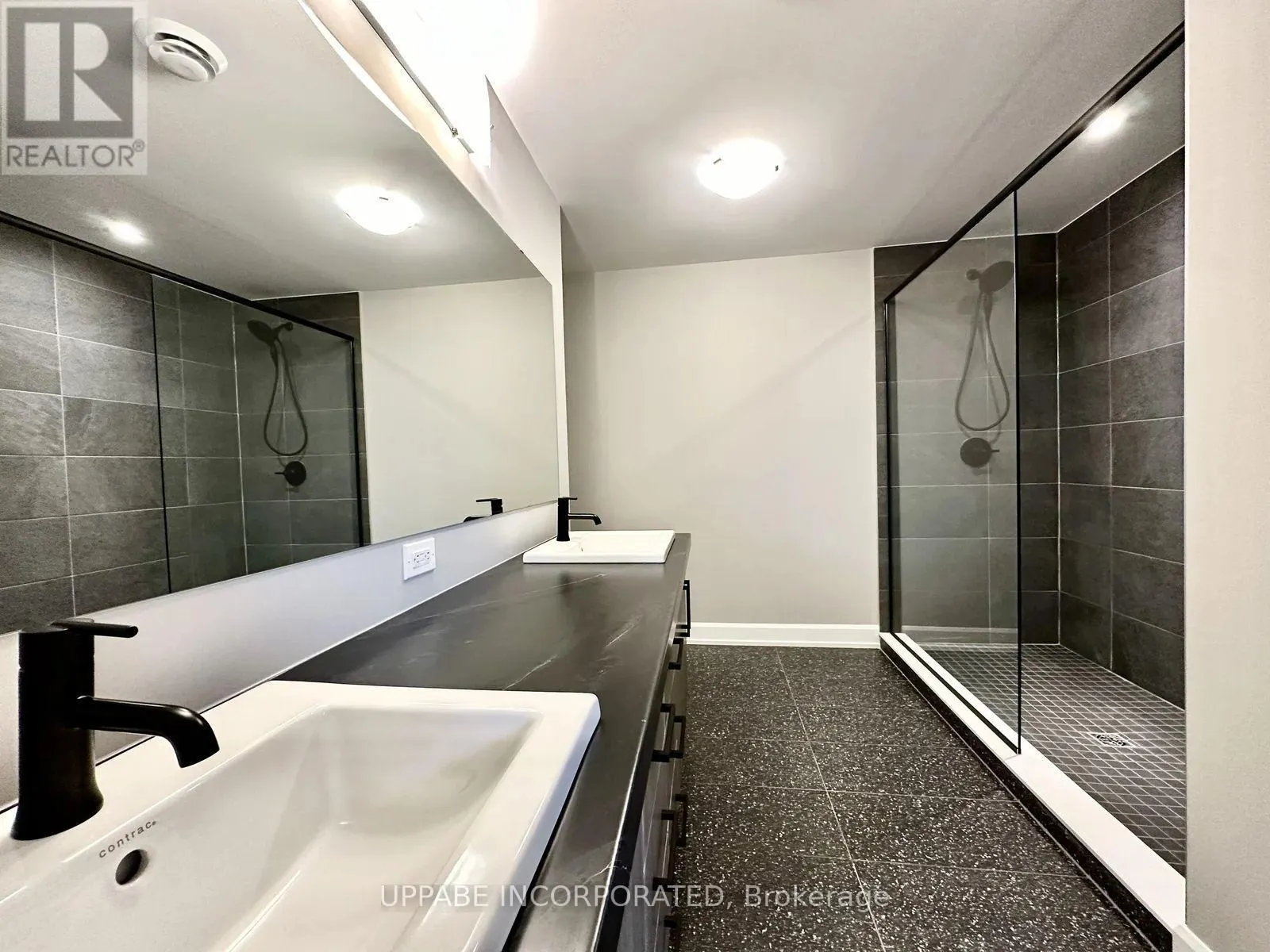 UNIT A - 904 CHABLIS CRESCENT