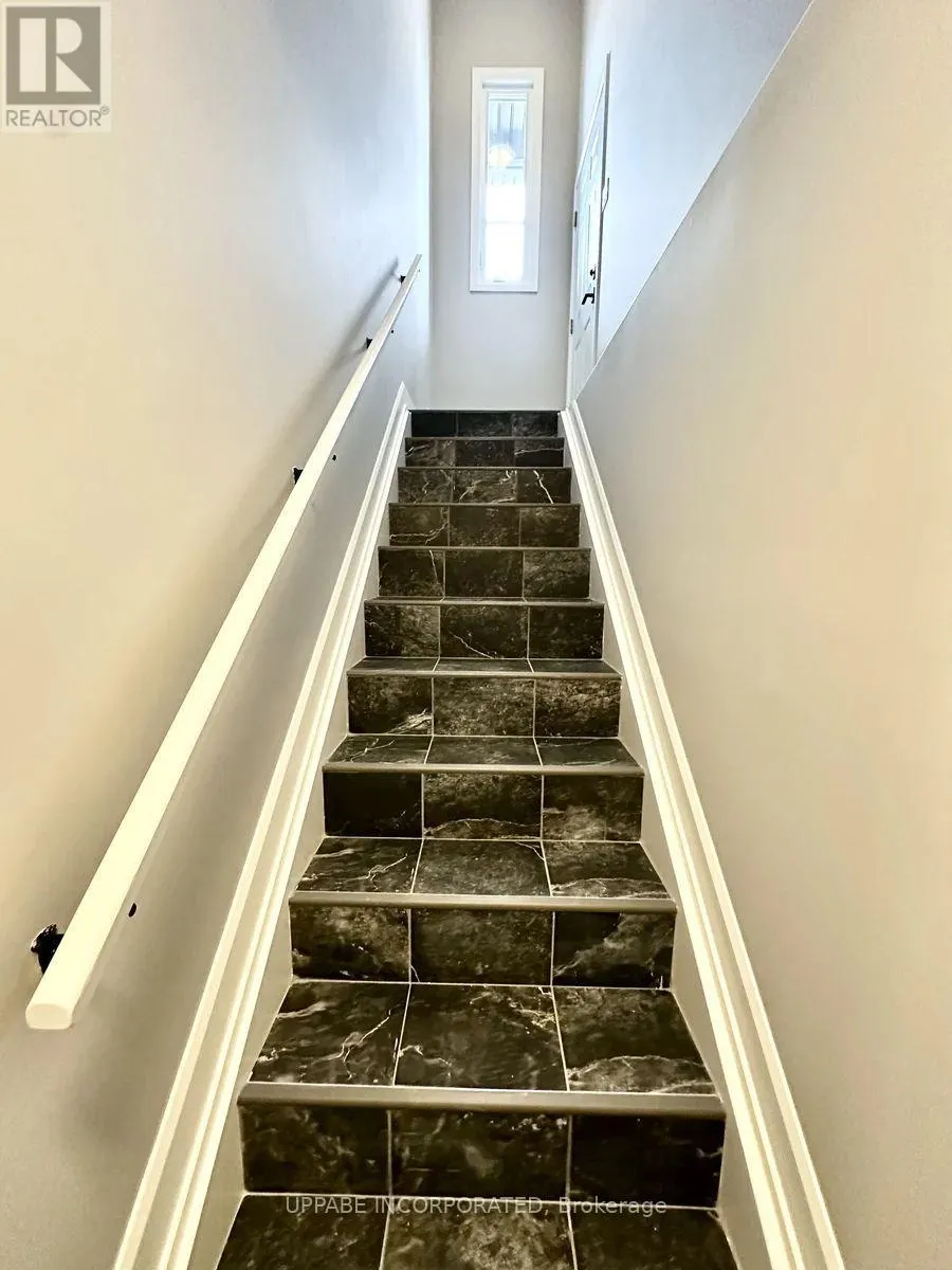 UNIT A - 904 CHABLIS CRESCENT