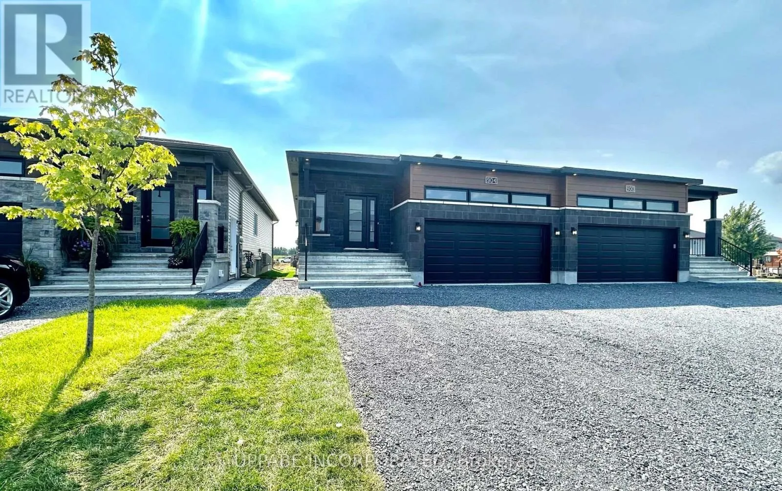 UNIT A - 904 CHABLIS CRESCENT