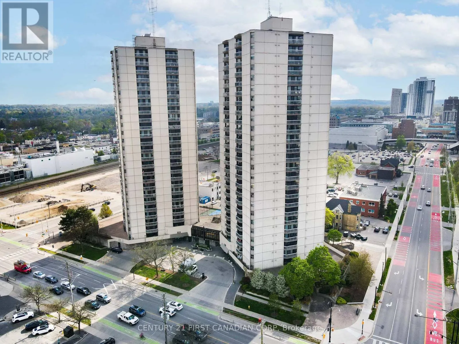 402 - 363 COLBORNE STREET, #402