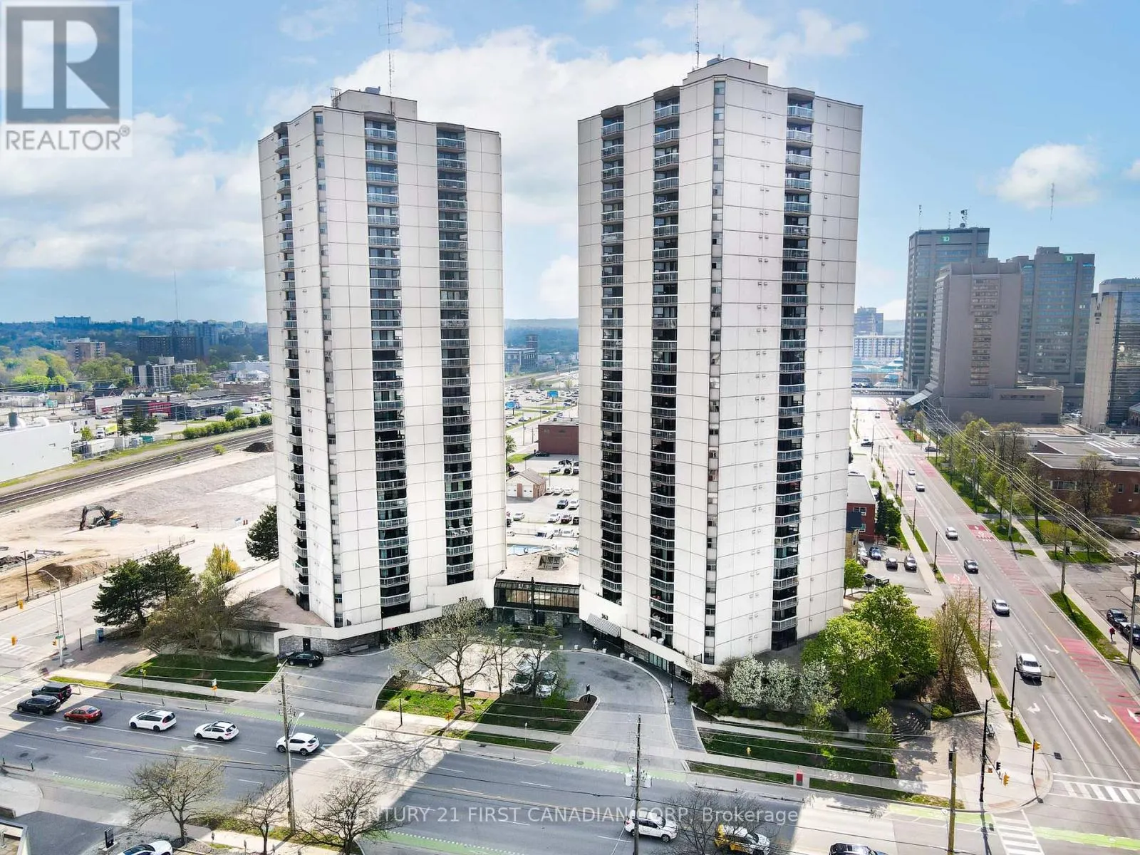 402 - 363 COLBORNE STREET, #402