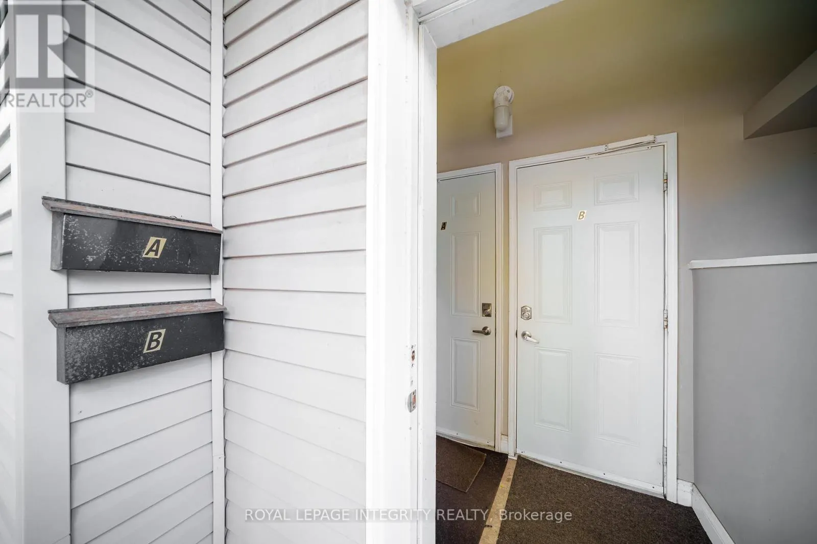 UNIT B - 1896 FEATHERSTON DRIVE