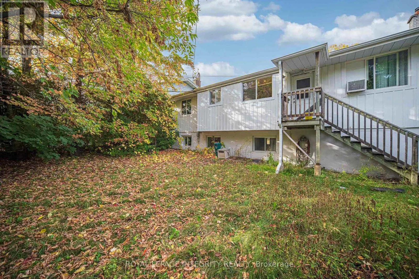 UNIT B - 1896 FEATHERSTON DRIVE