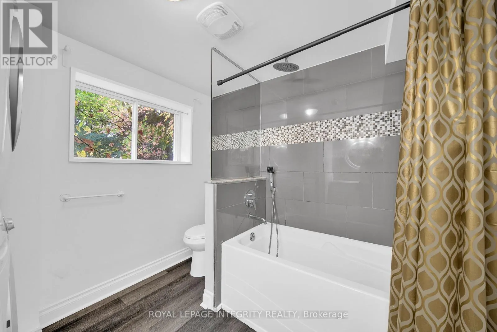 UNIT B - 1896 FEATHERSTON DRIVE