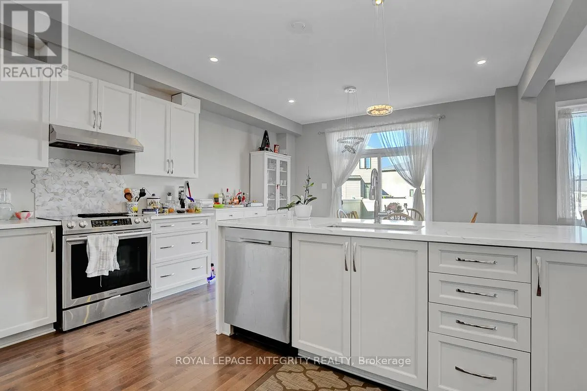 279 AQUARIUM AVENUE