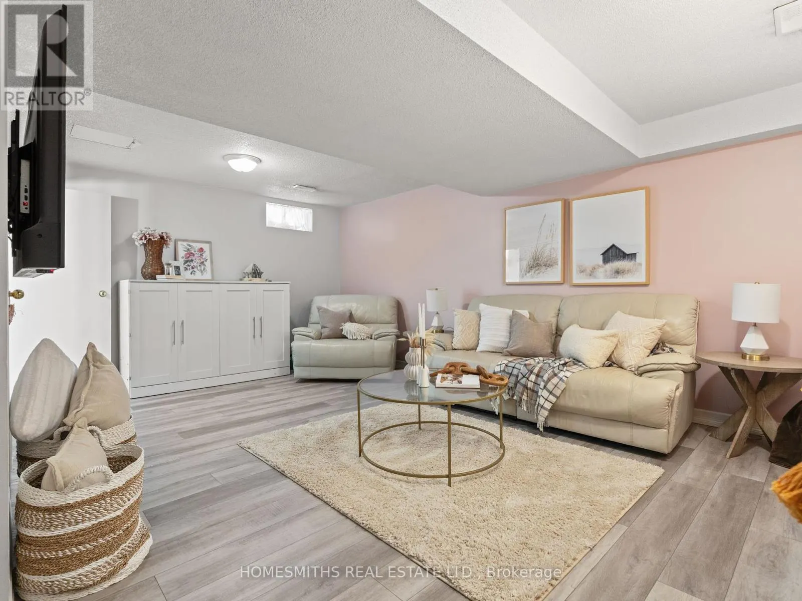 954 FAIRBANKS ROAD