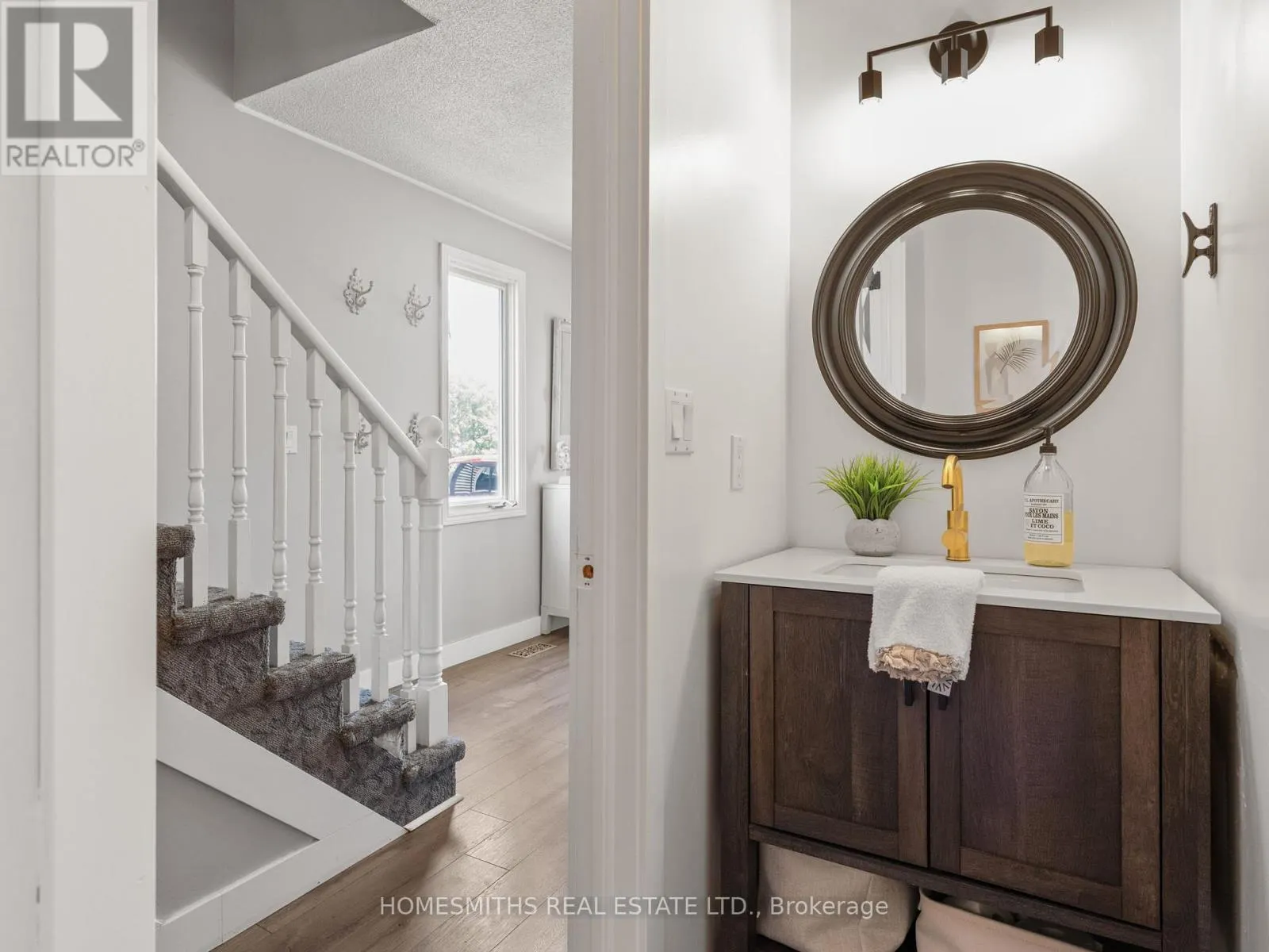 954 FAIRBANKS ROAD