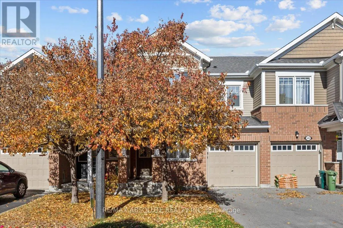 543 FOXLIGHT CIRCLE