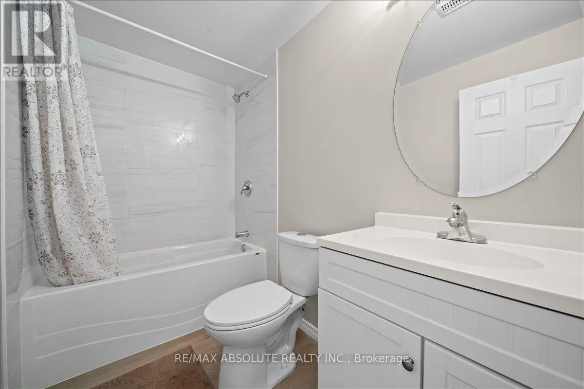 543 FOXLIGHT CIRCLE