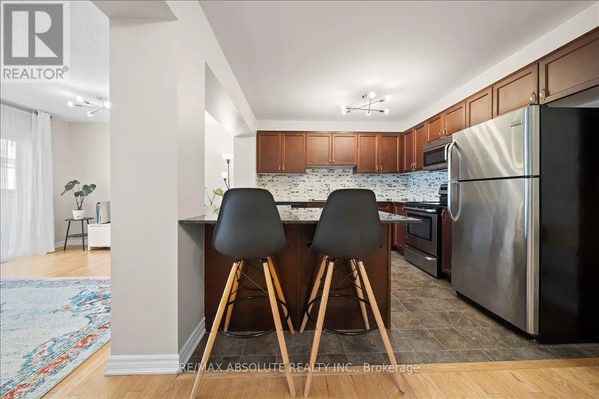 543 FOXLIGHT CIRCLE