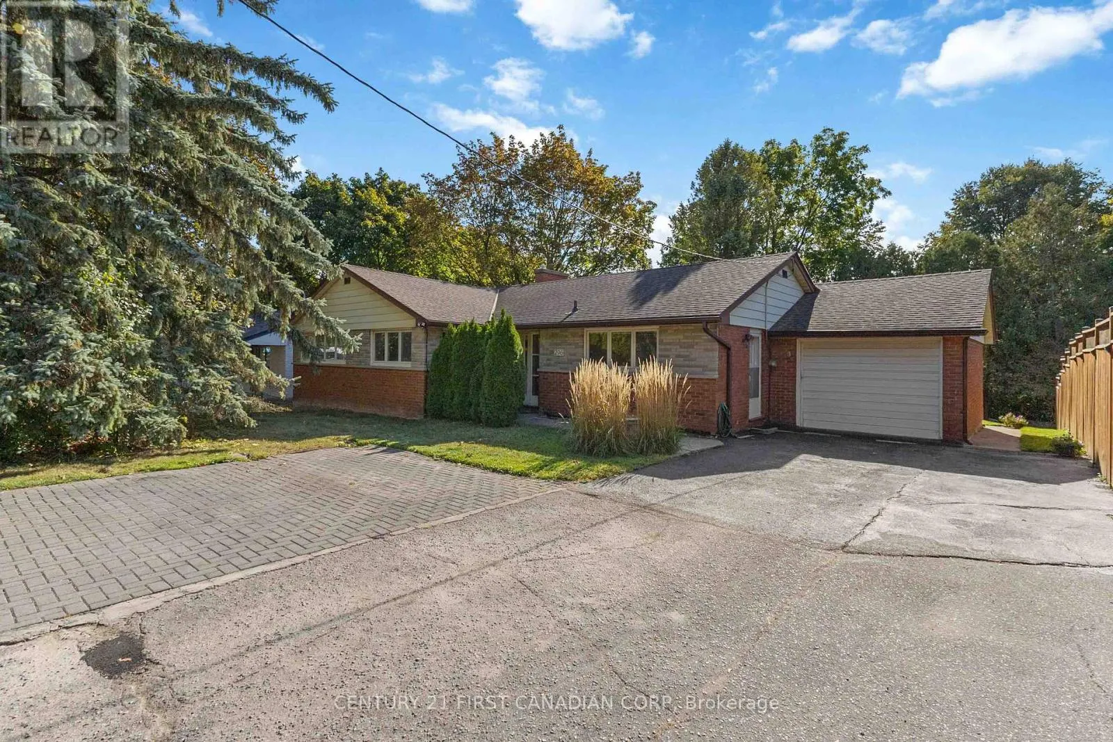 296 SARNIA ROAD