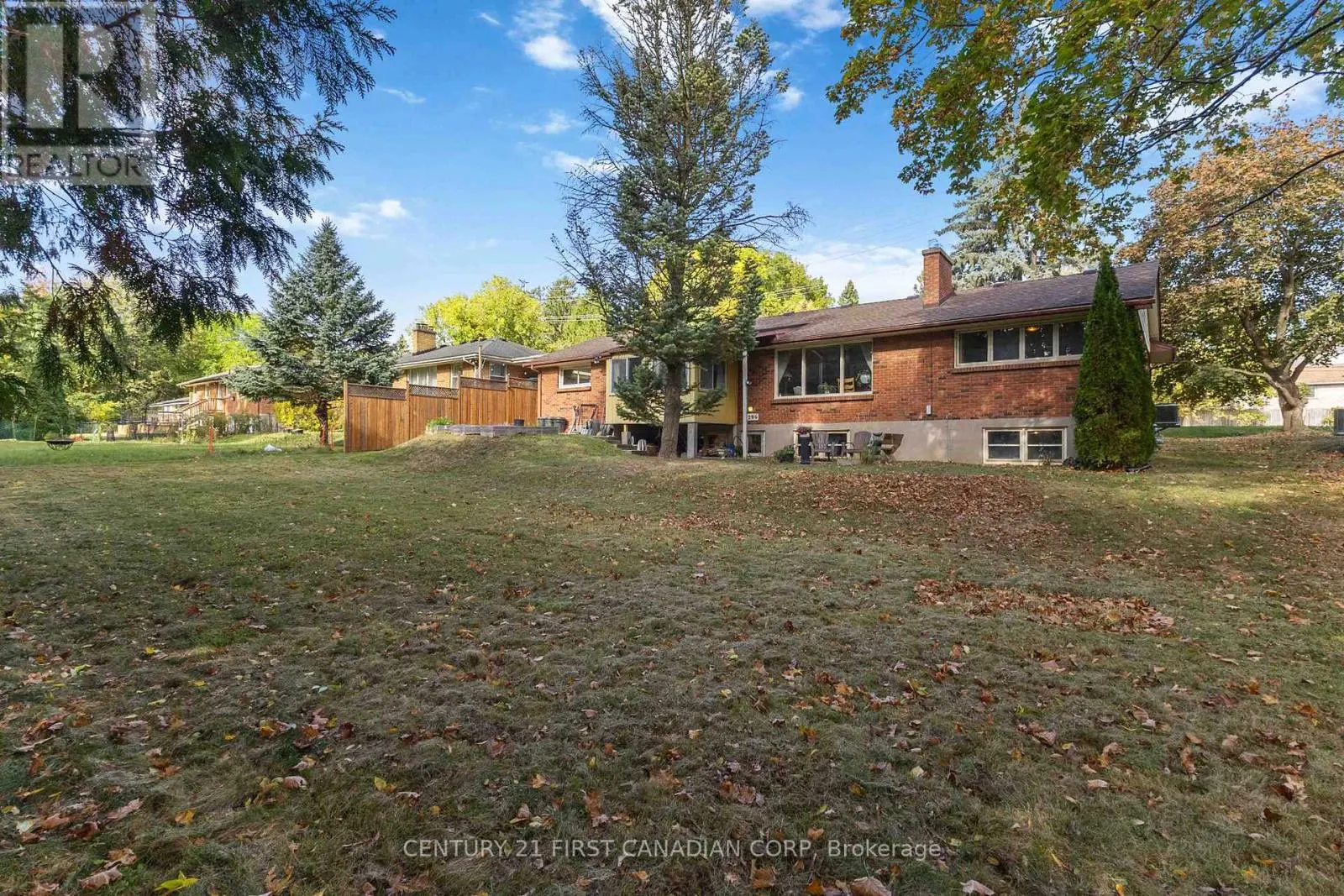 296 SARNIA ROAD