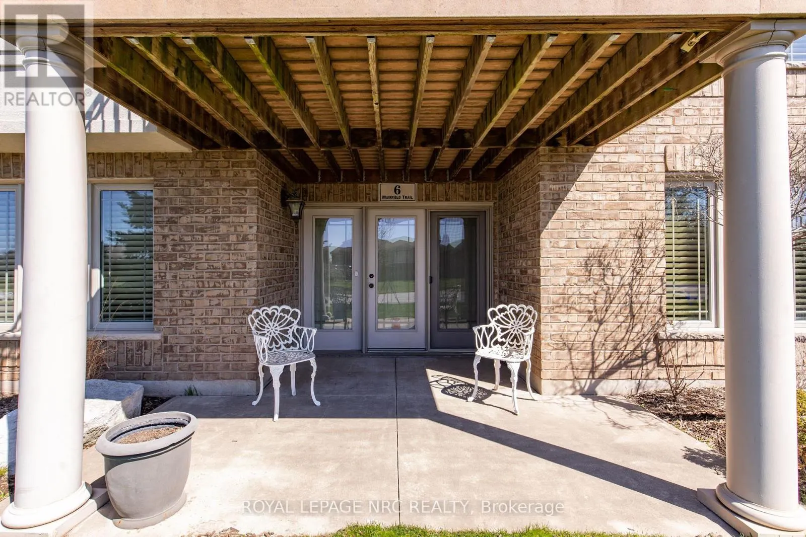 6 MUIRFIELD TRAIL
