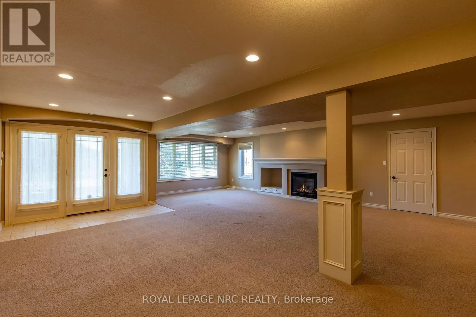 6 MUIRFIELD TRAIL