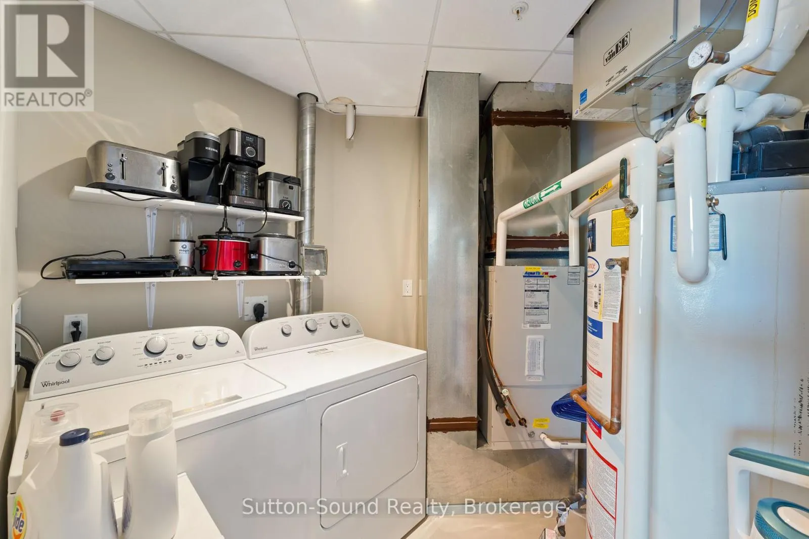 410 - 945 3RD AVENUE EAST AVENUE, #410