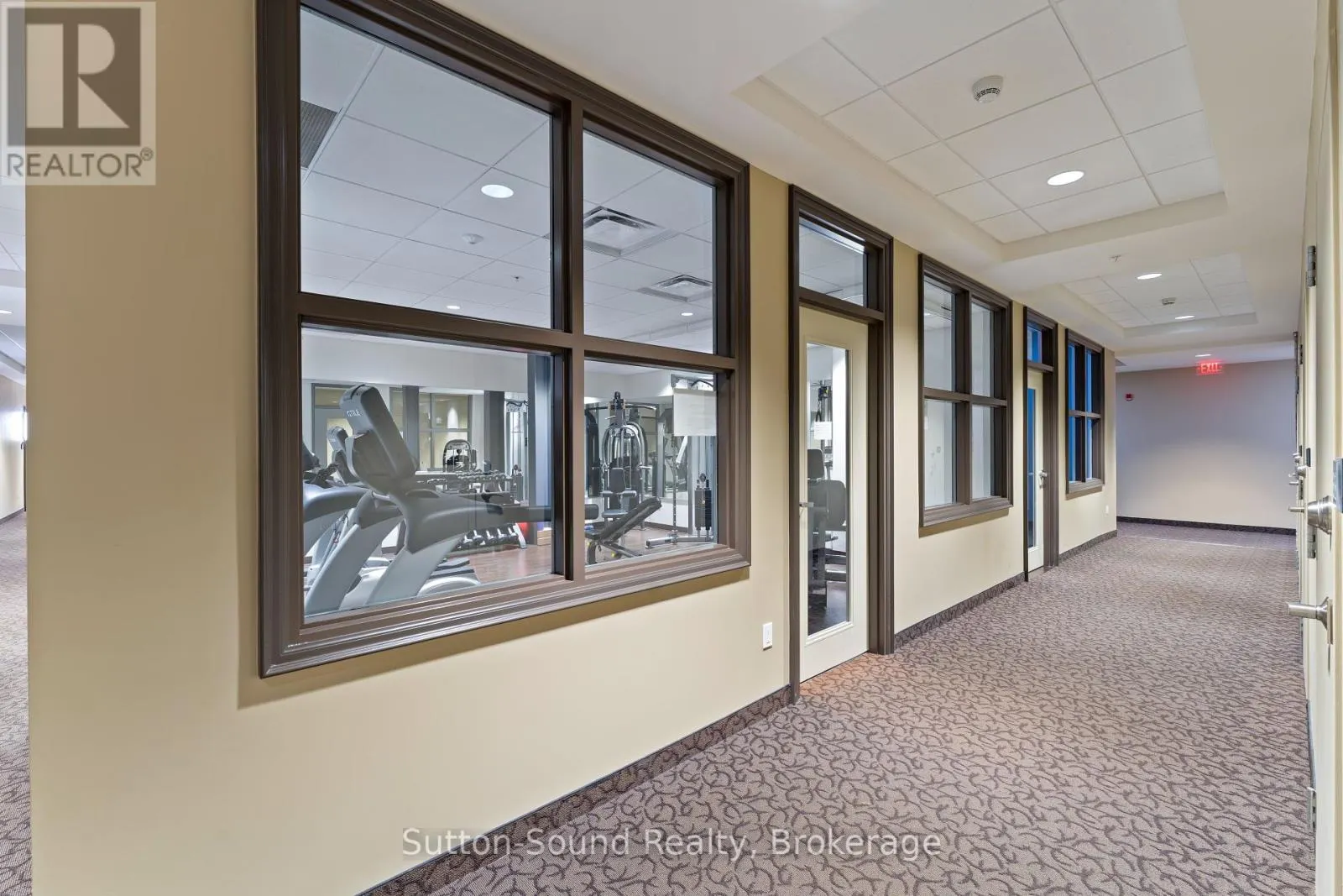 410 - 945 3RD AVENUE EAST AVENUE, #410