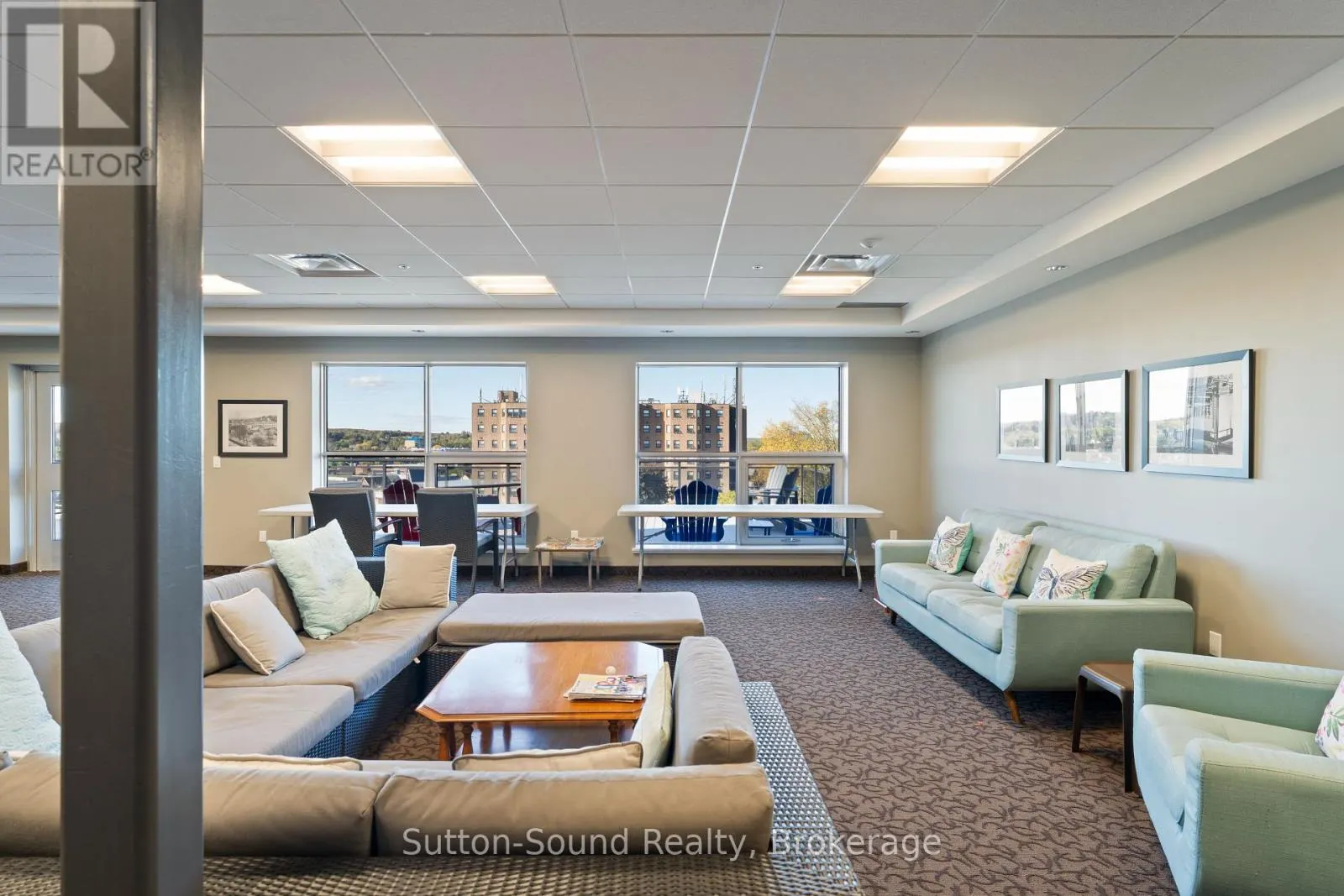 410 - 945 3RD AVENUE EAST AVENUE, #410