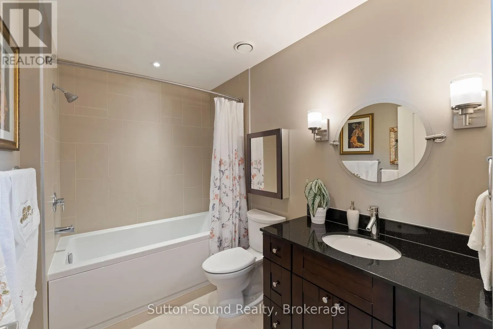 410 - 945 3RD AVENUE EAST AVENUE, #410