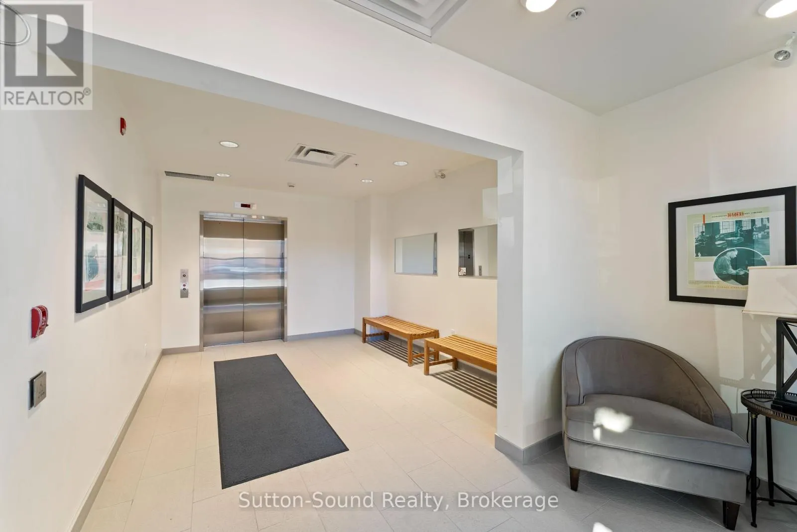 410 - 945 3RD AVENUE EAST AVENUE, #410