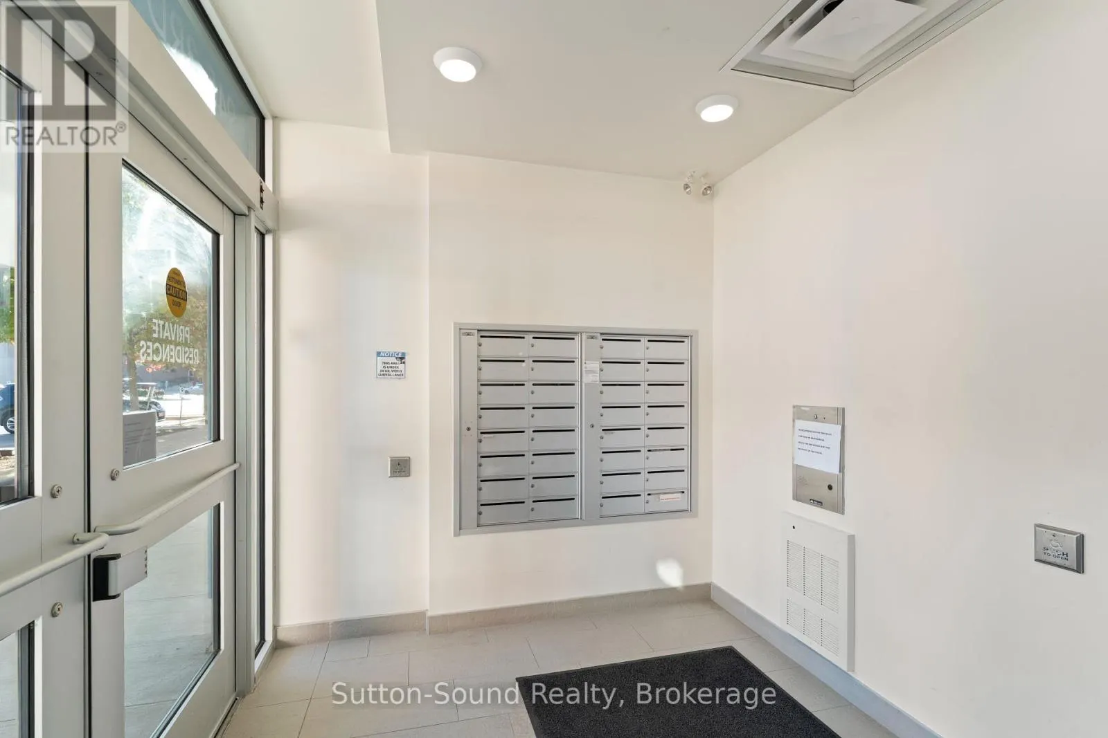 410 - 945 3RD AVENUE EAST AVENUE, #410