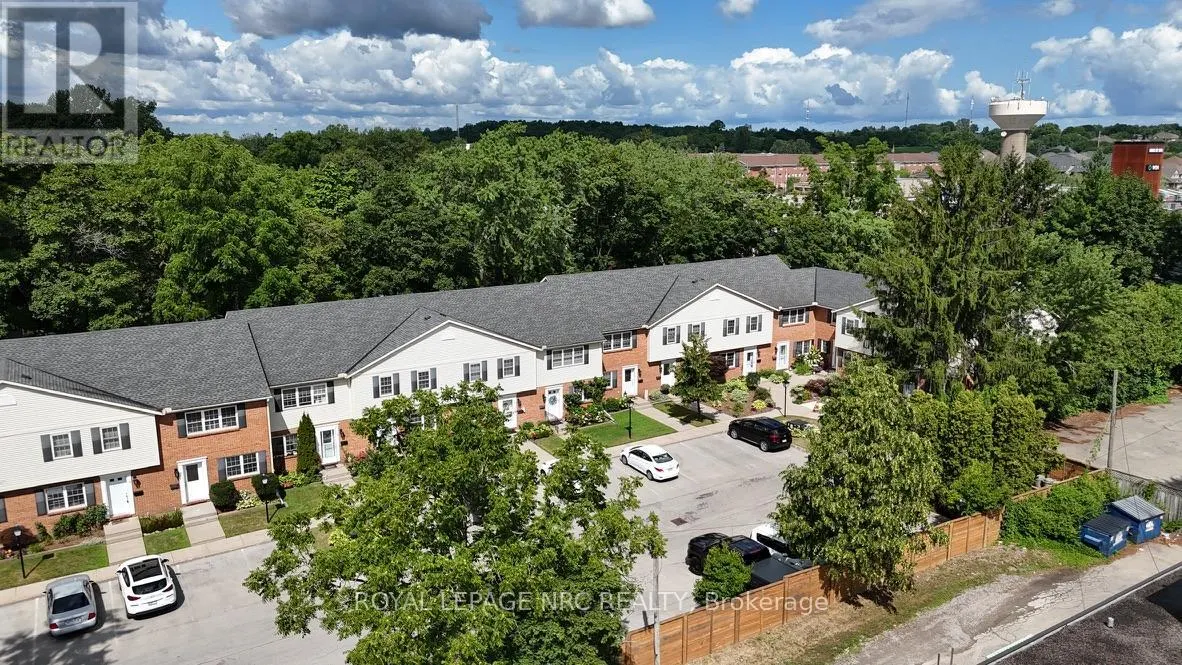 11 - 159 CANBORO ROAD, #11