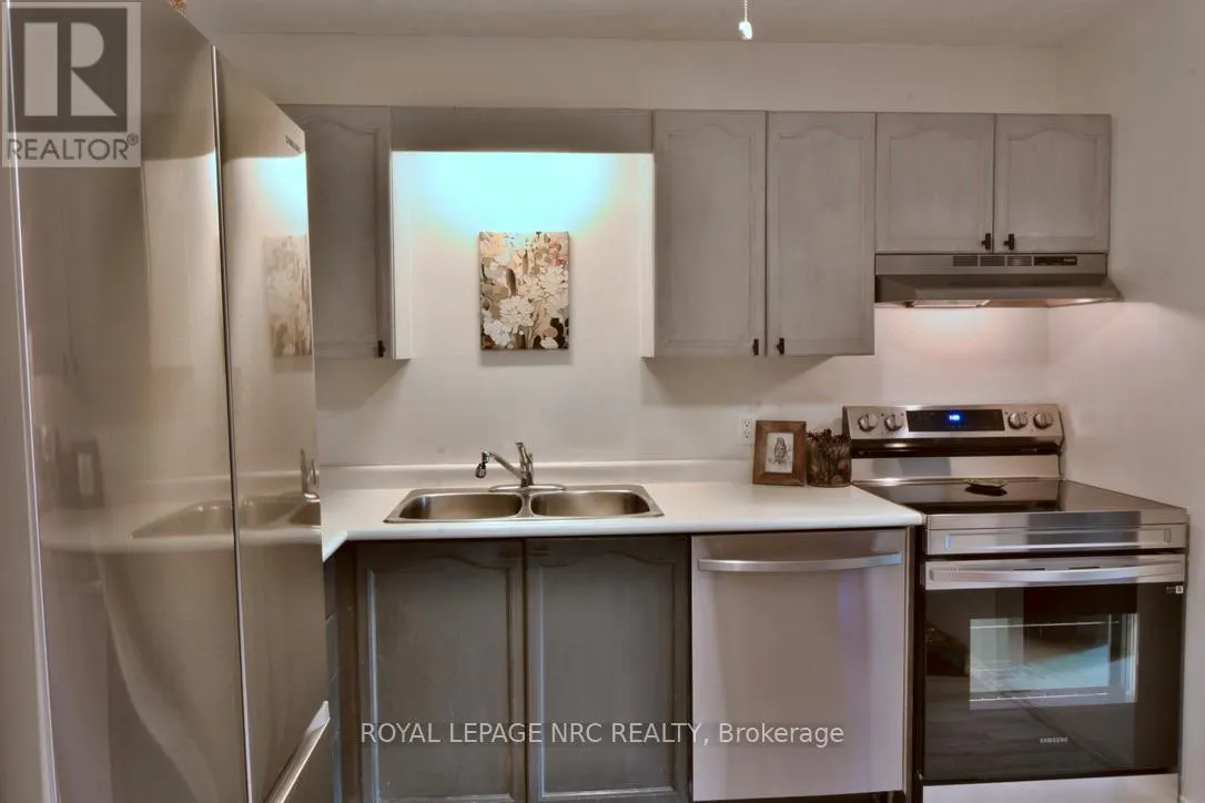 11 - 159 CANBORO ROAD, #11