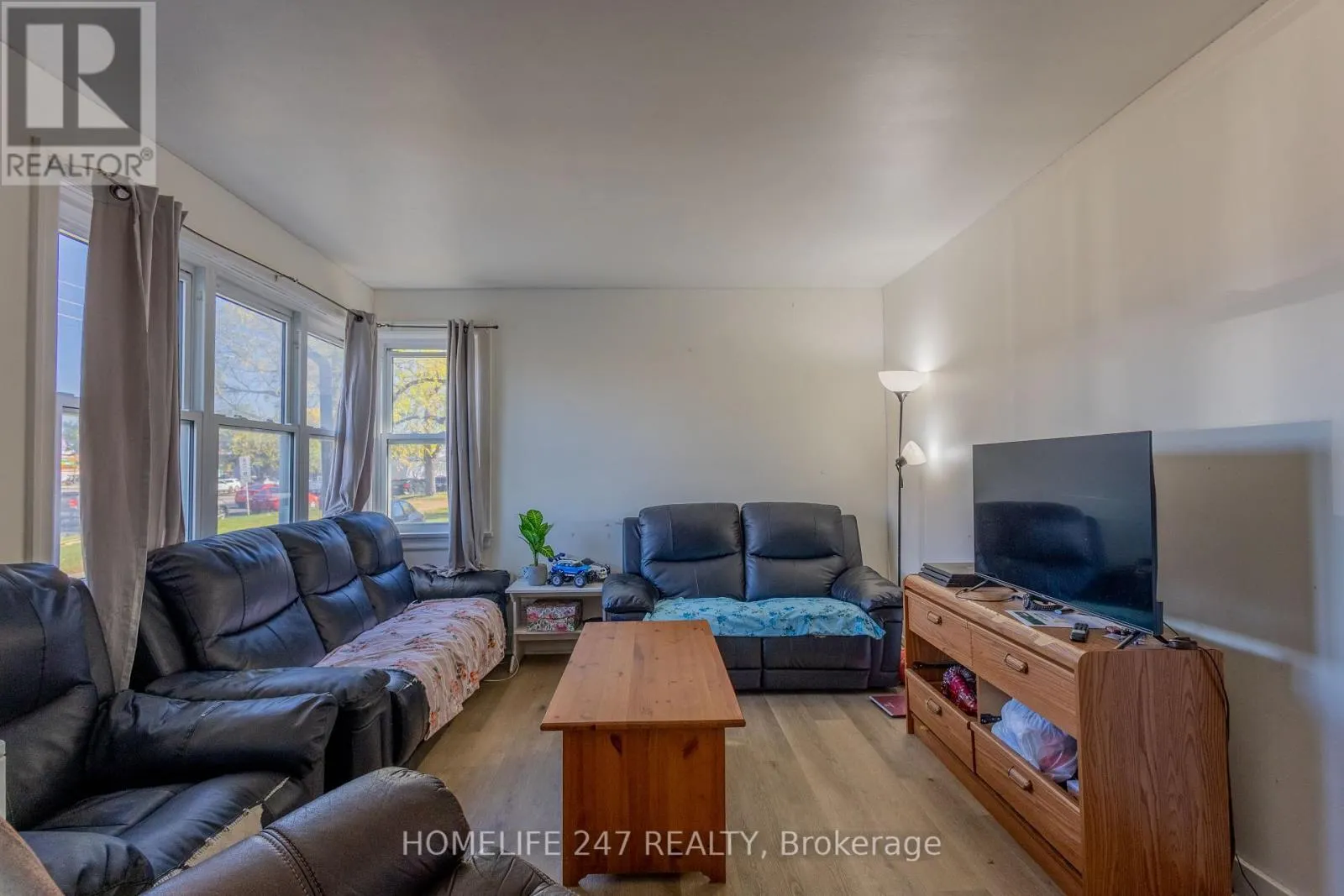 437 CLARKE ROAD