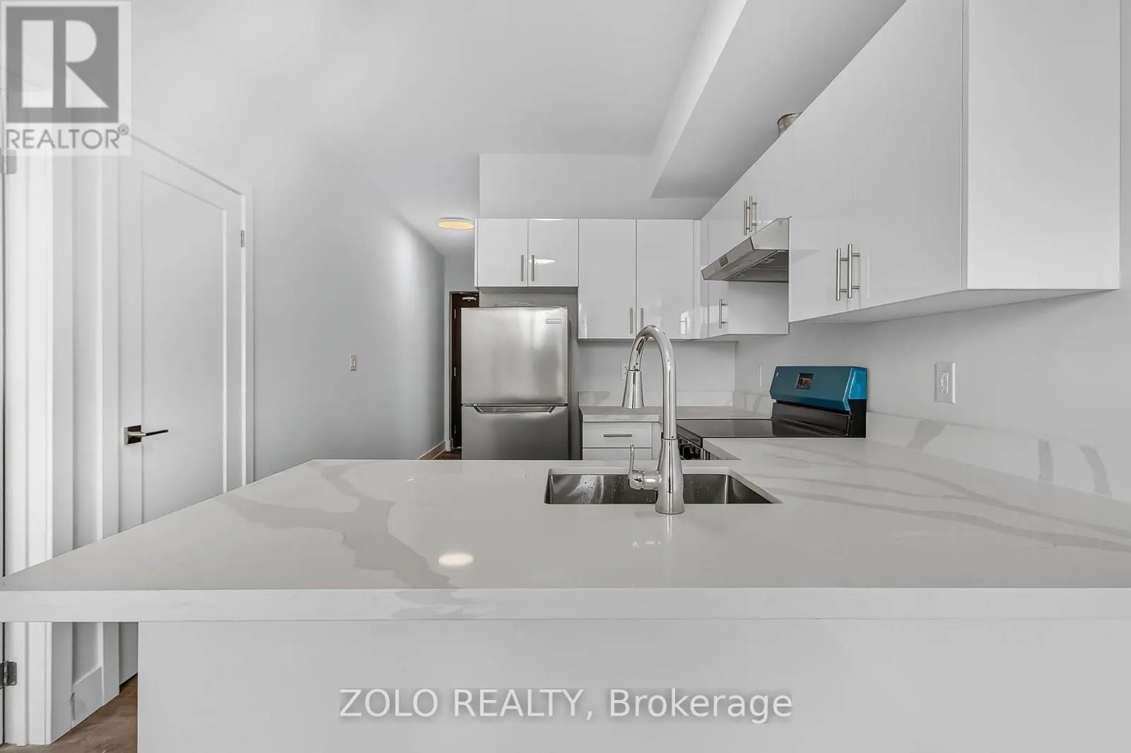 UNIT # 4 - 206 WELLINGTON STREET
