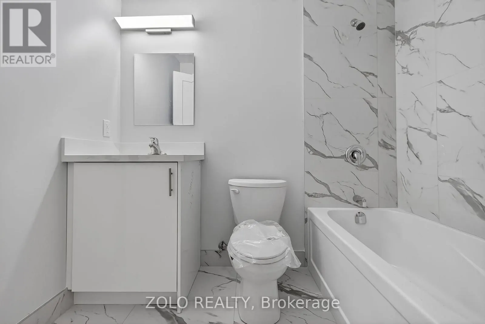 UNIT # 4 - 206 WELLINGTON STREET