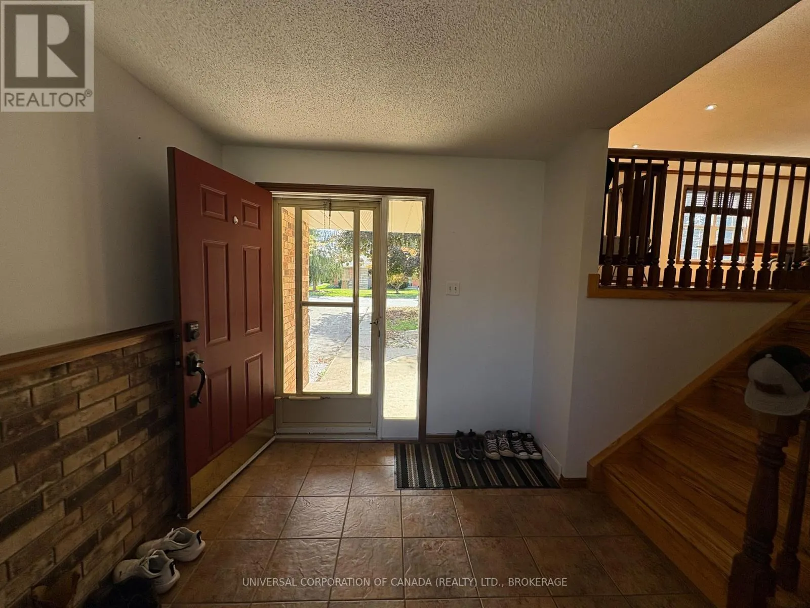 15 TREADWELL STREET E