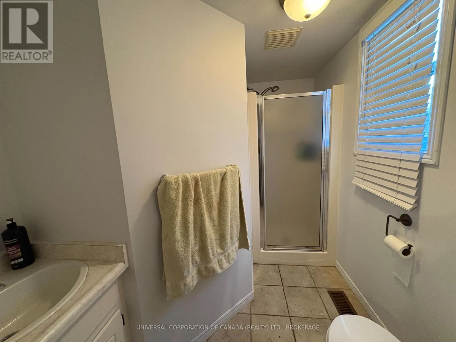 15 TREADWELL STREET E