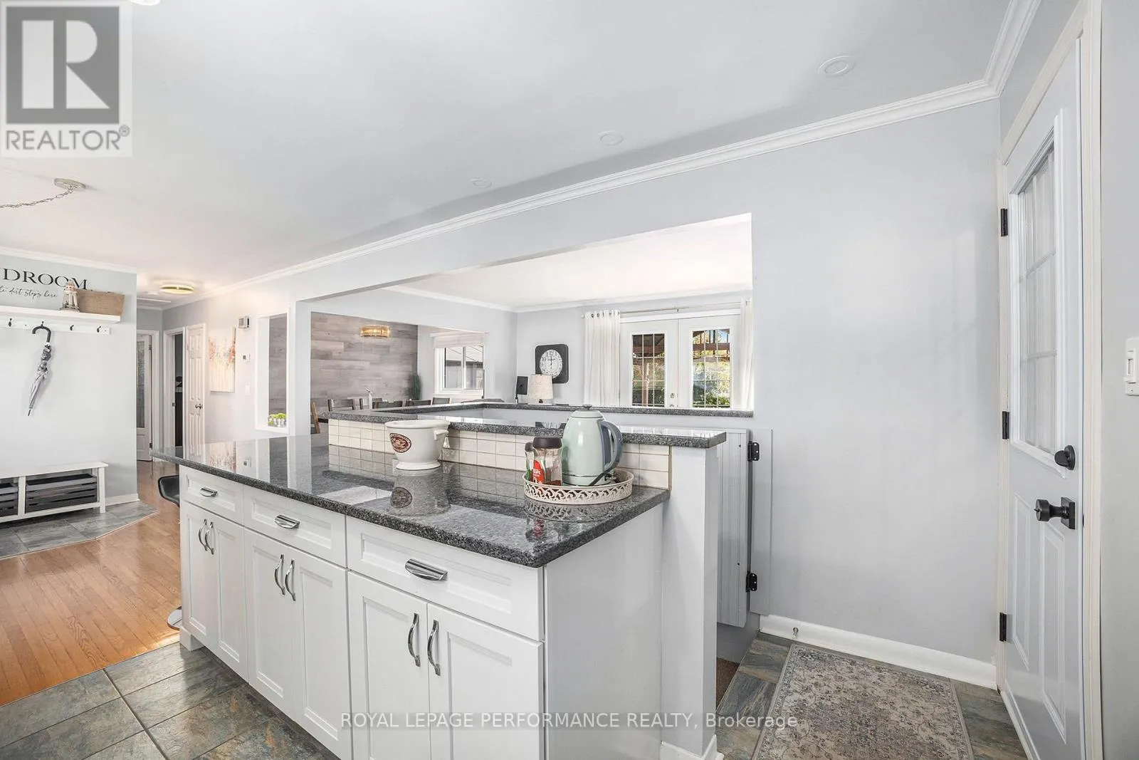 70 ST LAWRENCE STREET