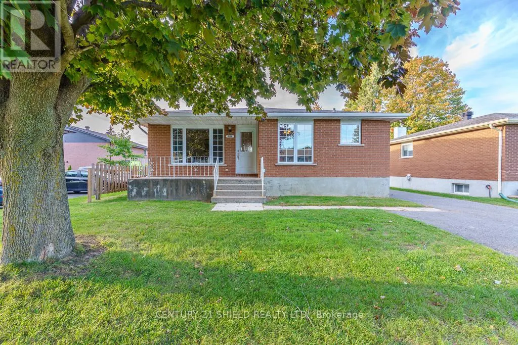 105 ATHLONE DRIVE