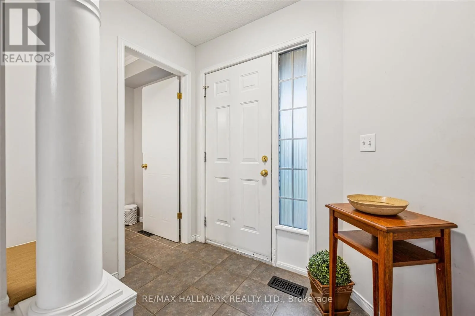 103 NORTHCLIFFE CRESCENT