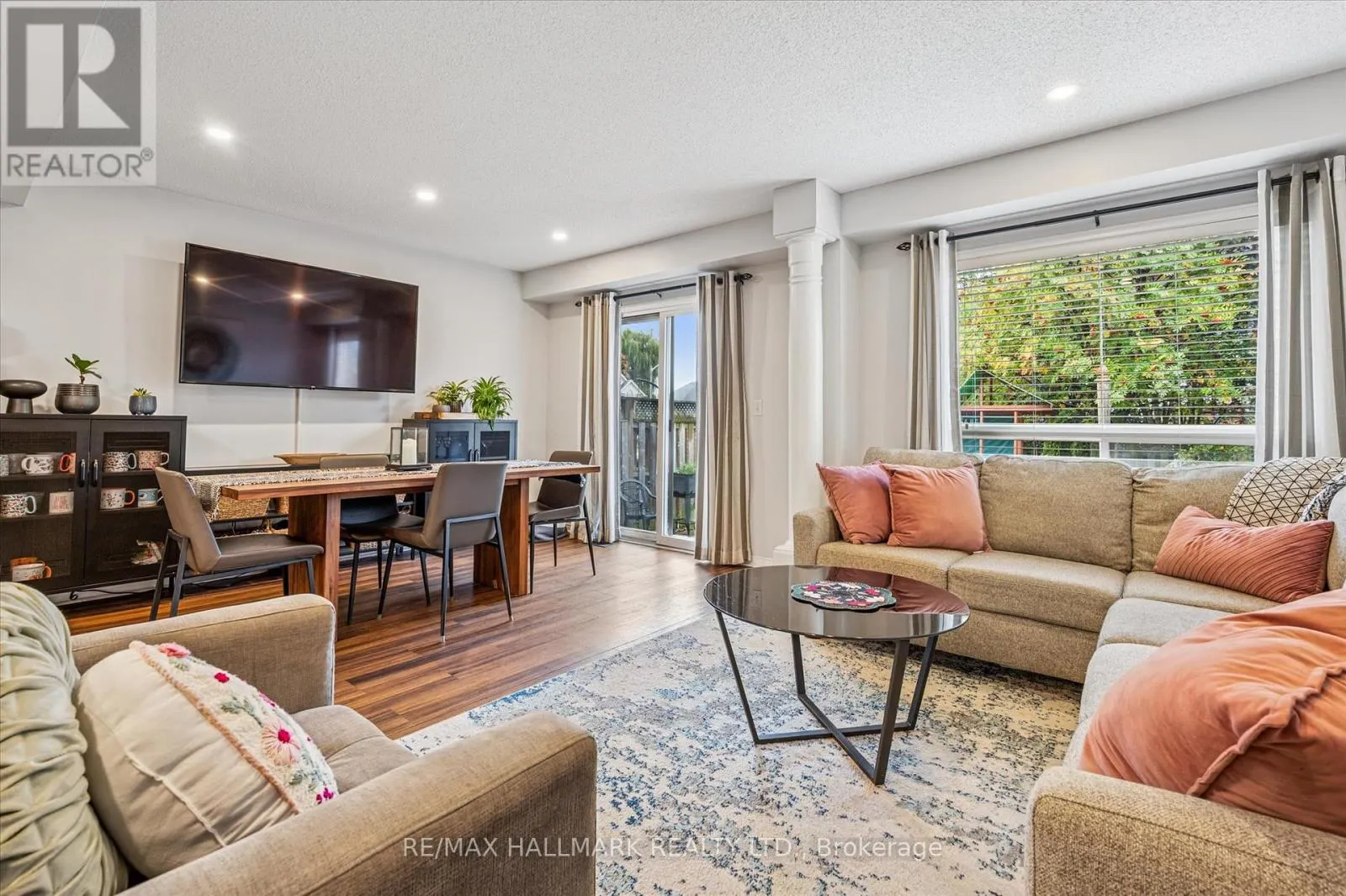 103 NORTHCLIFFE CRESCENT