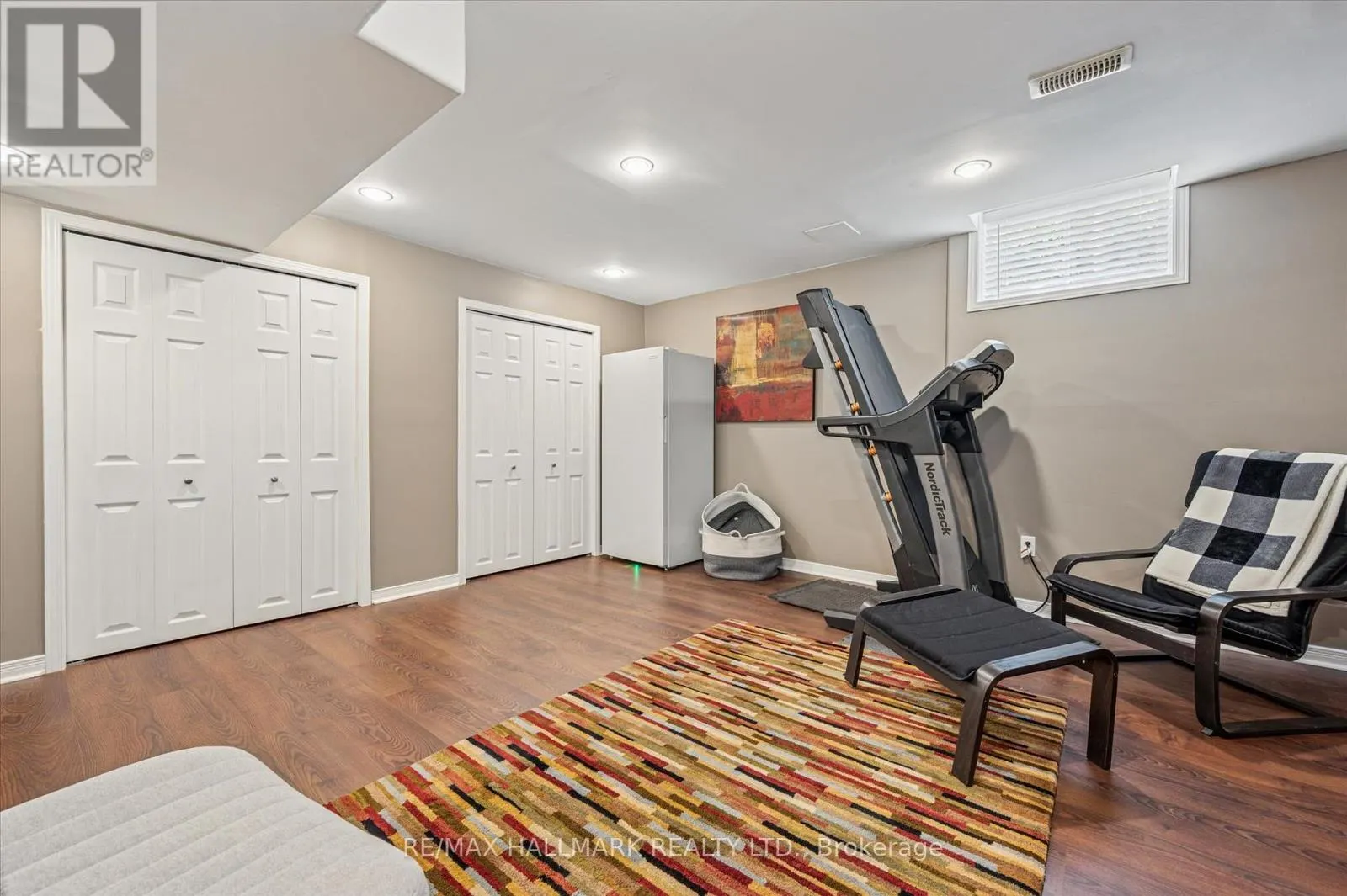 103 NORTHCLIFFE CRESCENT