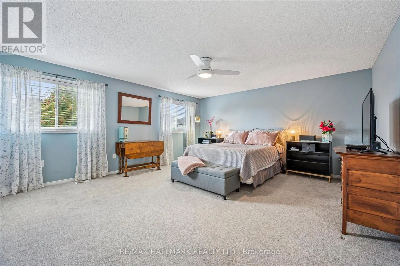 103 NORTHCLIFFE CRESCENT