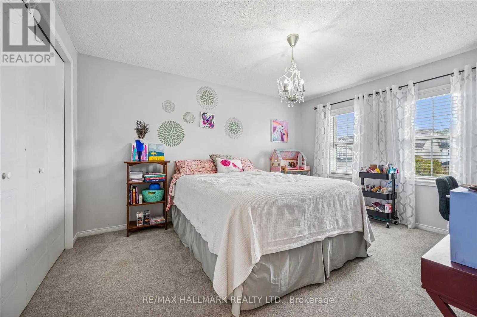 103 NORTHCLIFFE CRESCENT