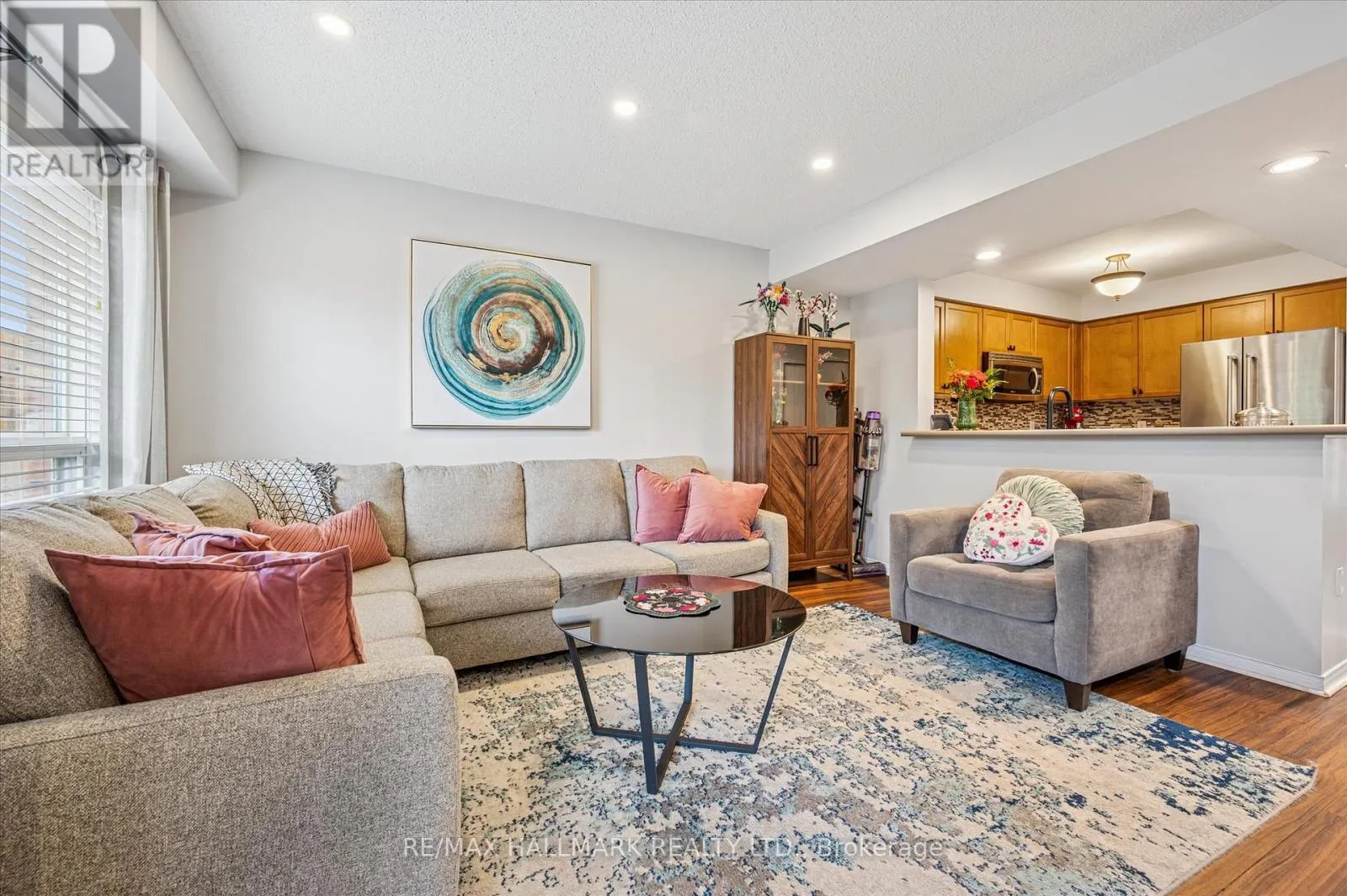 103 NORTHCLIFFE CRESCENT