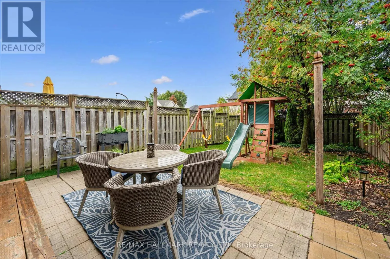 103 NORTHCLIFFE CRESCENT