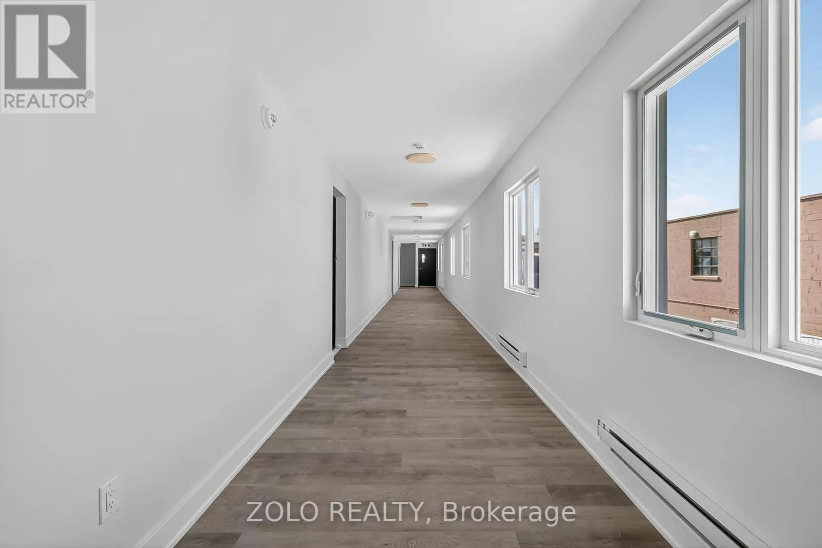 UNIT # 6 - 206 WELLINGTON STREET