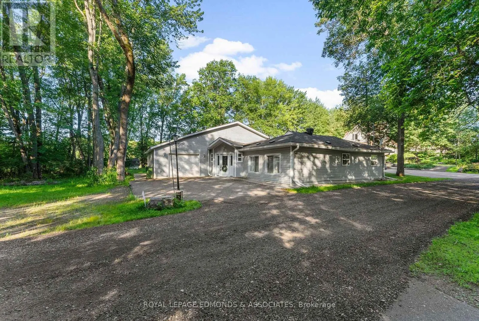 731 FRANCIE LANE