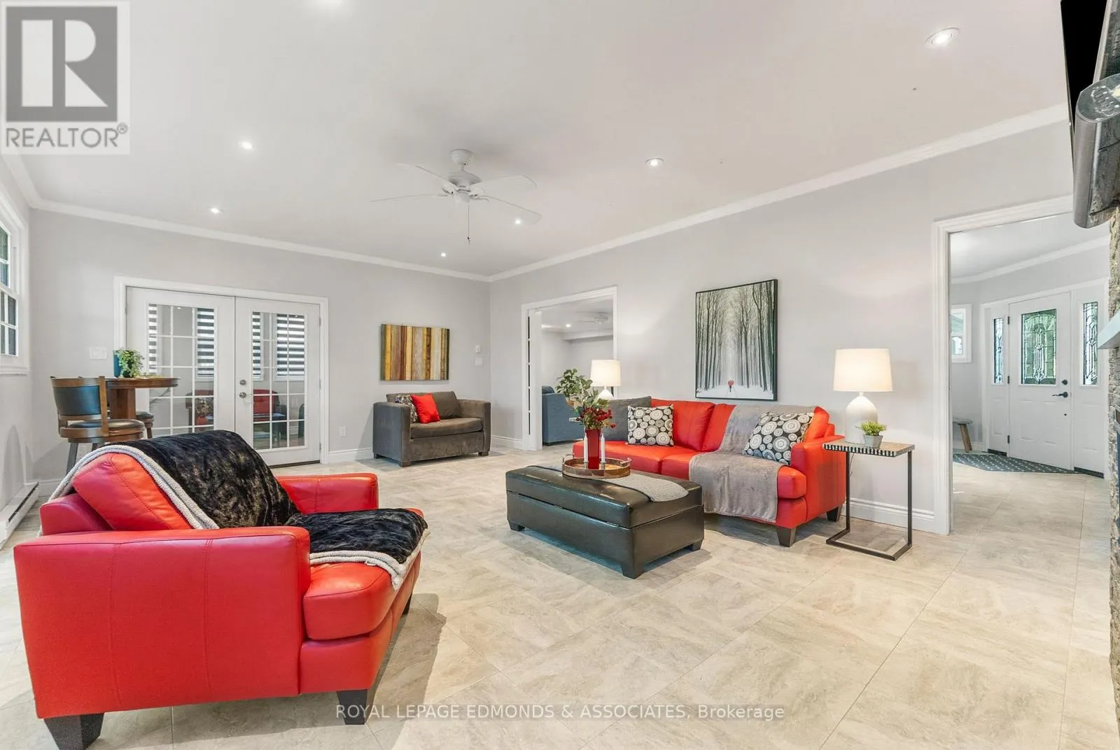 731 FRANCIE LANE