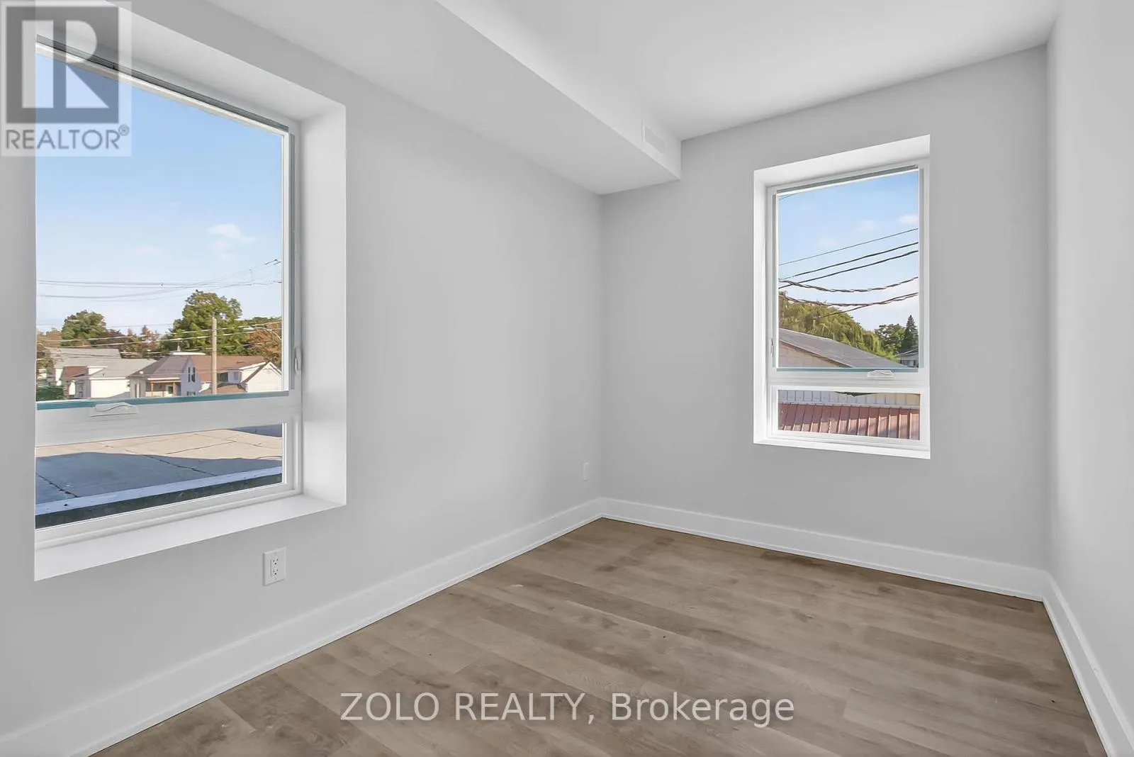 UNIT # 8 - 206 WELLINGTON STREET