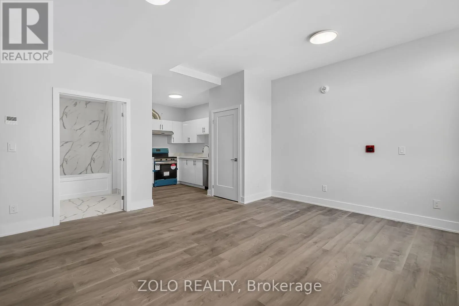 UNIT # 1 - 206 WELLINGTON STREET