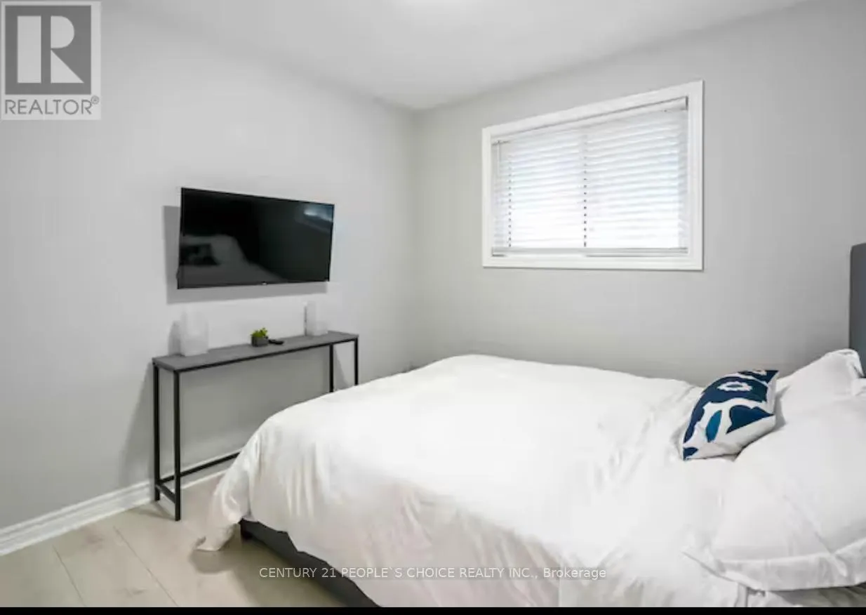 5 NORTHWOOD DRIVE