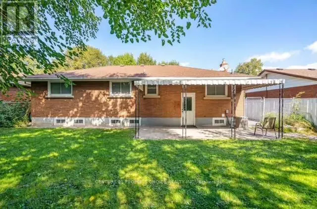 5 NORTHWOOD DRIVE
